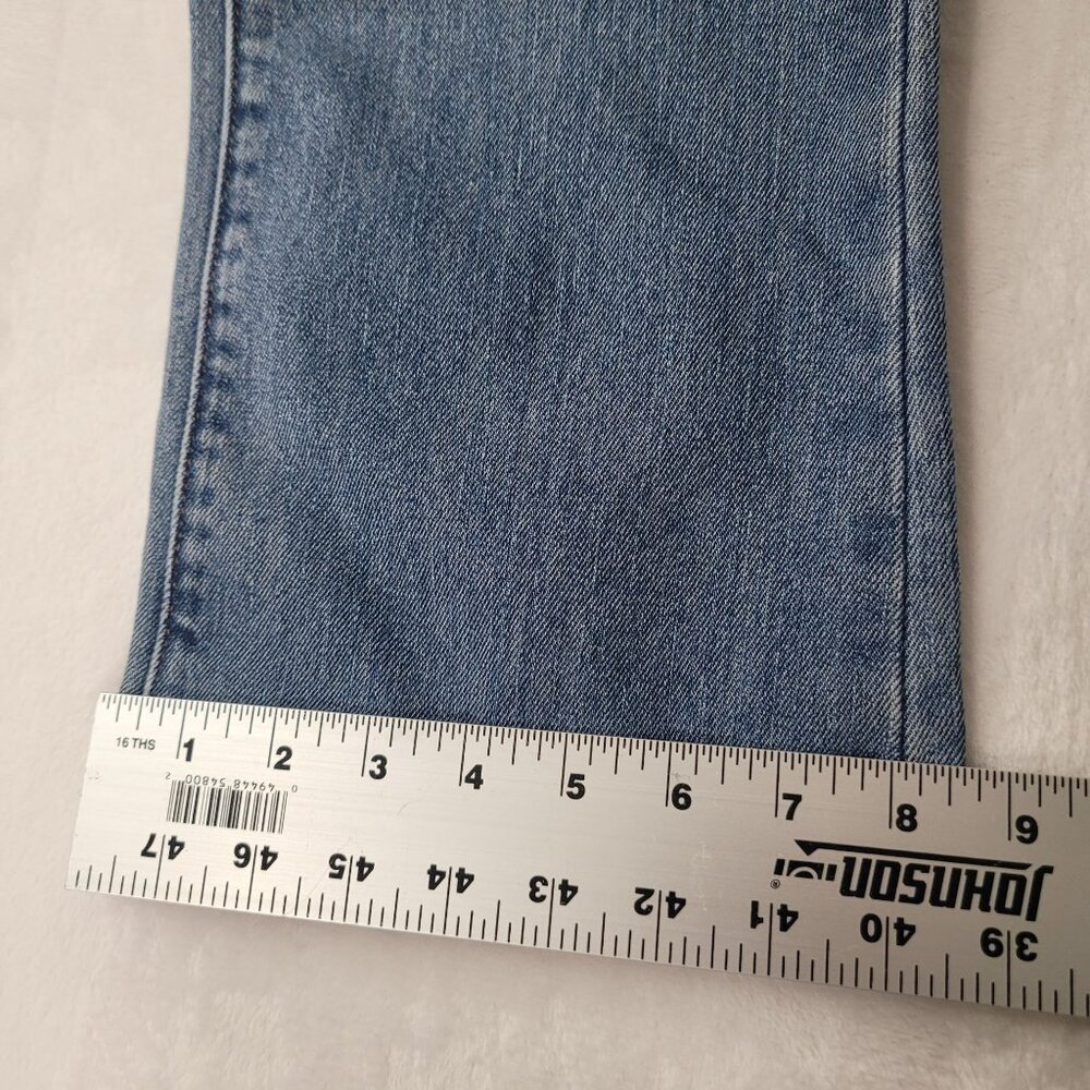 Old Navy The Flirt Women' Blue Medium Wash Bootcut Denim Jean Size 6 Short SP 08 - Picture 10 of 12
